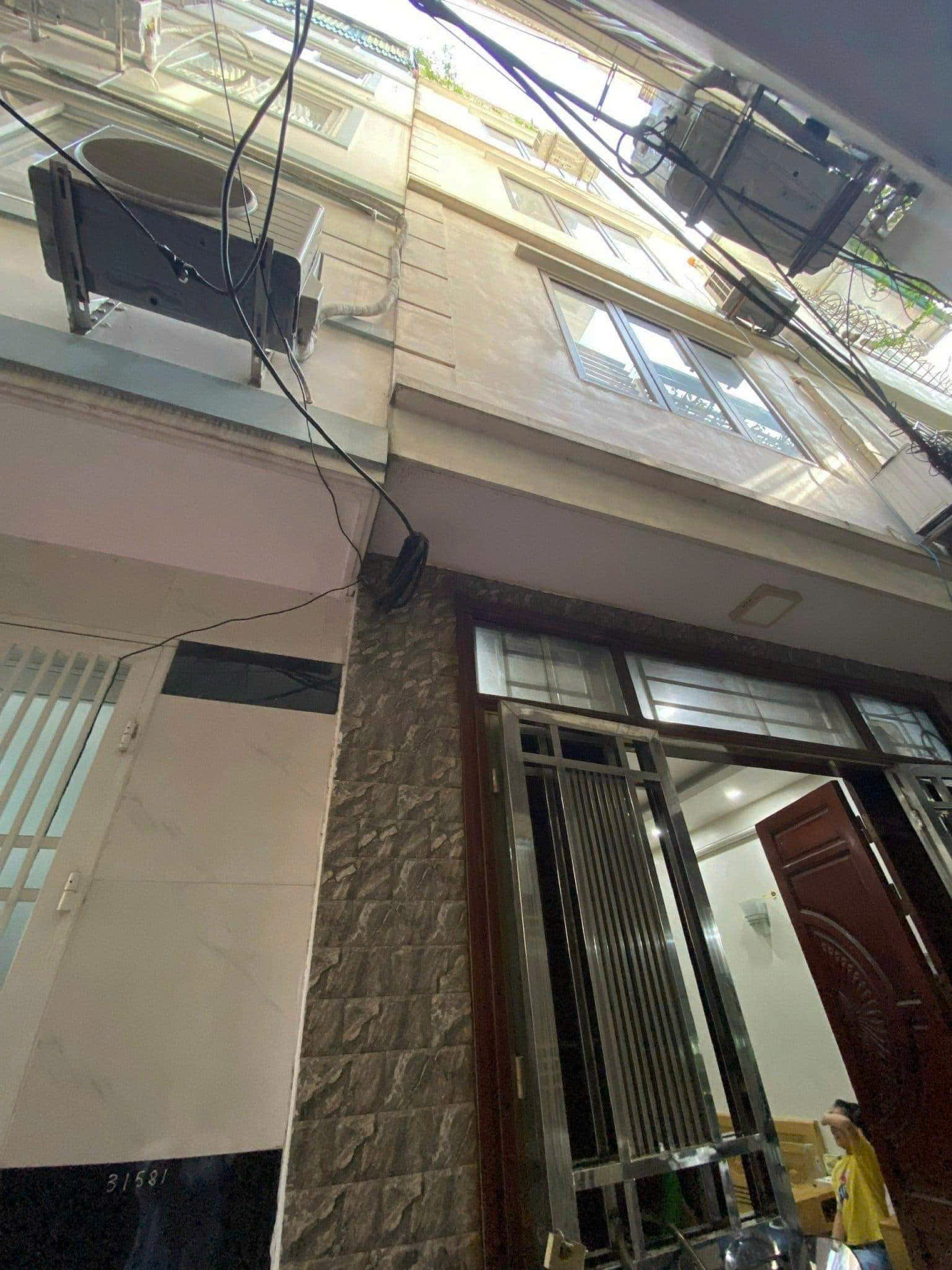Cho thuê nhà ngõ 108 Đông Thiên, 5 tầng x 30m2, 3 ngủ, 8.5 Triệu - Ảnh chính